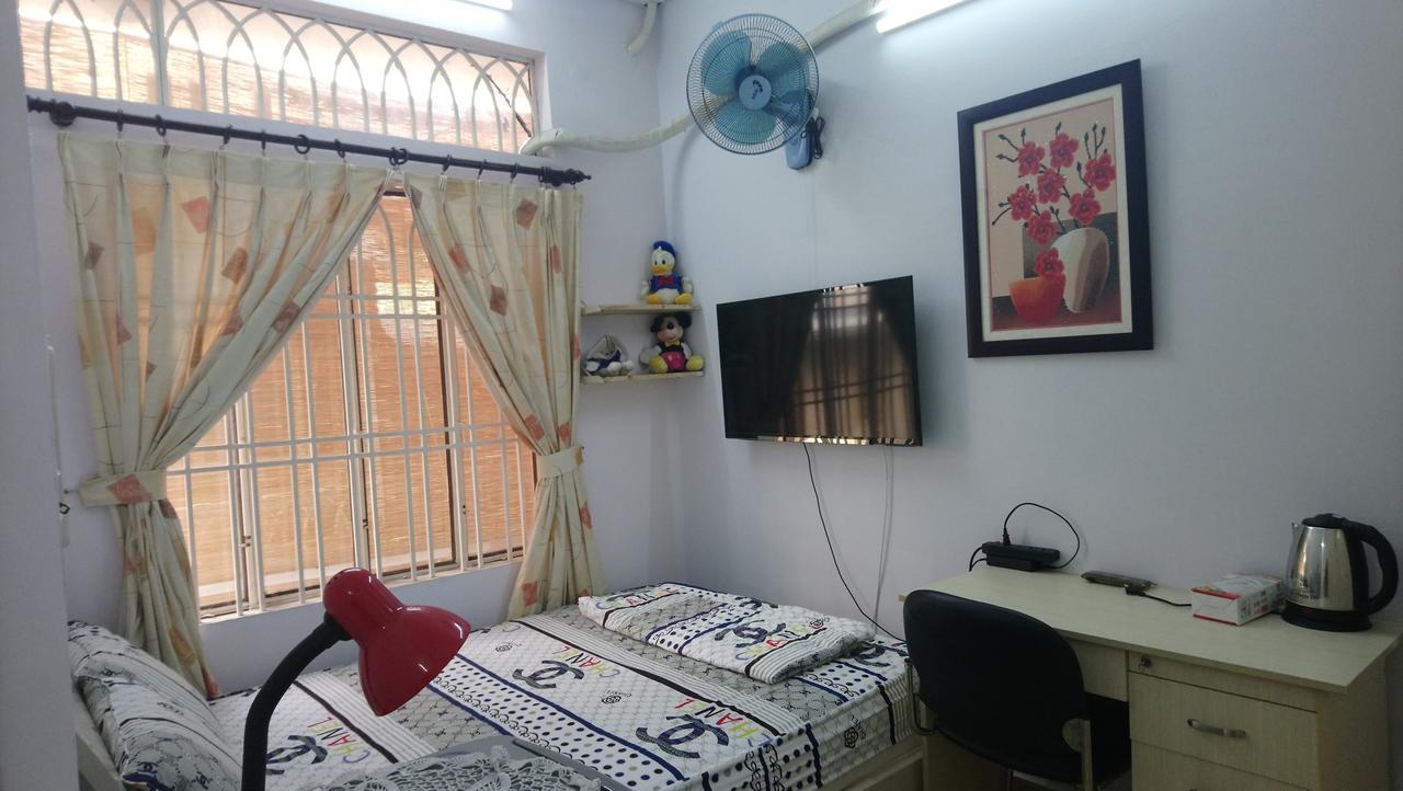 Thuy Huong Homestay Хошимин Экстерьер фото